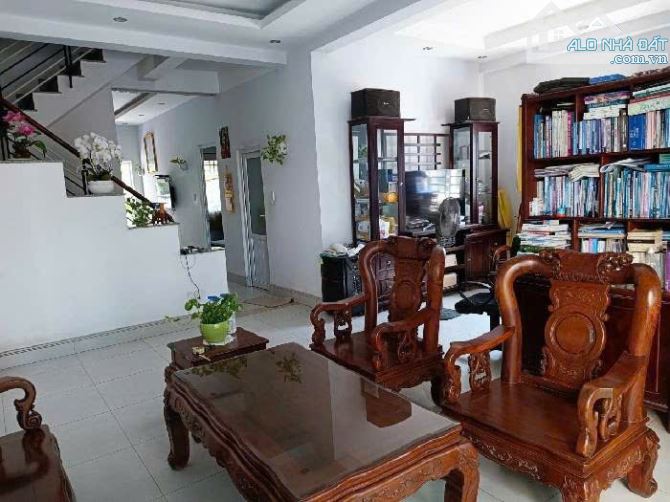 Nhà MẶT TIỀN 3 Tầng  đường THẠNH LỘC 31, phường THẠNH LỘC, Q12, dt 207m2 (9,3mx22m)💵15,5t - 3