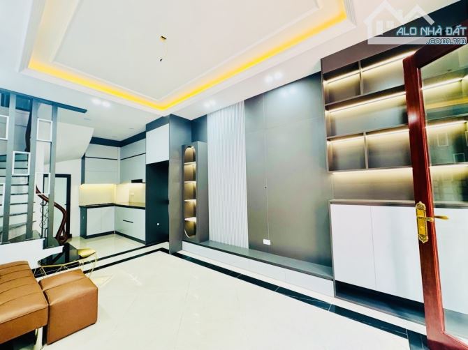 Phú Diễn -Bắc Từ Liêm -5 Tầng Dân Xây Mới -Đầy Đủ Nội Thất Siêu Đẹp DT 32m .6,2 Tỷ - 3