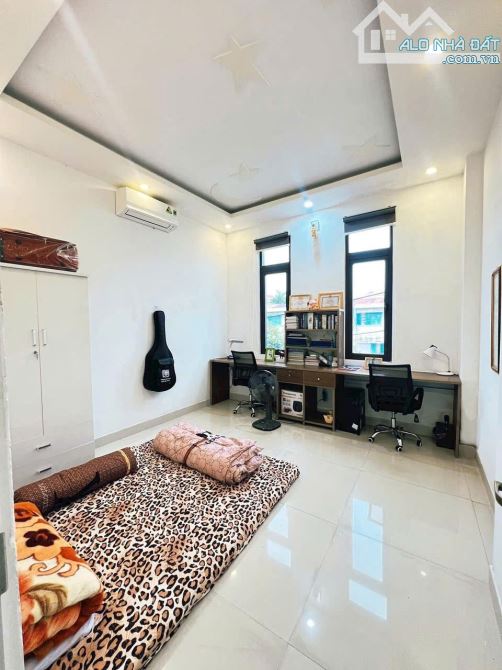 Mình cần bán nhà 3 tầng 2 mặt kiệt ôtô Nguyễn Công Trứ , Quận Sơn Trà , TP. Đà Nẵng ⭐⭐⭐⭐⭐ - 3