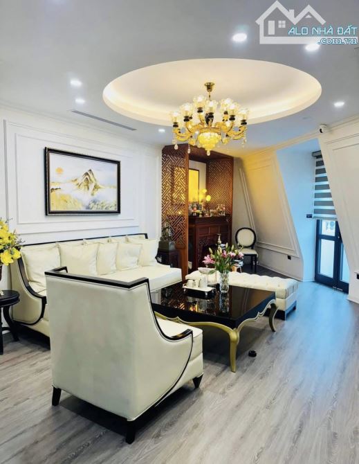 Bán nhà Phạm Tuấn Tài, dt 60m, mt 5m, phán lô, 3 ô tô tránh, 7 tầng thang máy. - 3