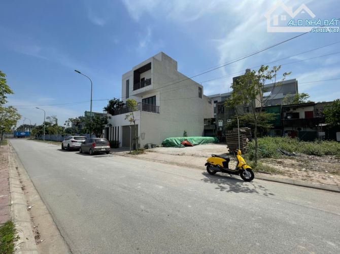 🌳Bán 143.7m2 đất biệt thự mặt đường cạnh TĐC Sao Sáng - đối diện ủy ban phường Thành Tô - 4