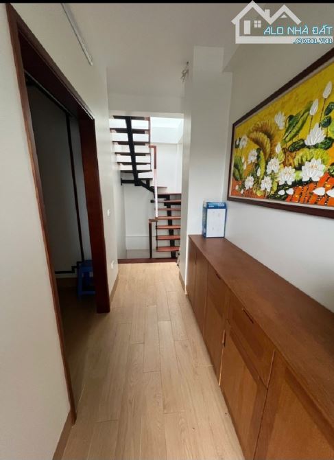 25 tỷ/ 48/53 M2 nhà 7 Tầng / view Hồ. Vỉa hè Ô tô chánh/ nguyễn Văn Cừ - 4