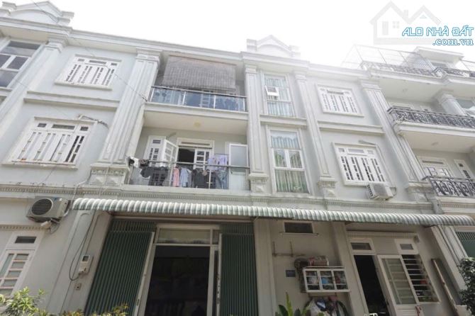 Nhà 3 Tầng  đường THẠNH LỘC 37, phường THẠNH LỘC, Q12, dt 53m2 (5mx11m)💵5,4tỷ - 5