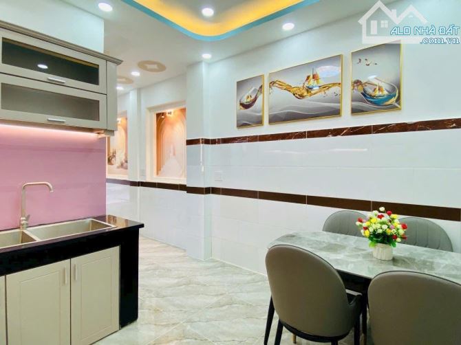 🏙️ Cô chú cần bán căn nhà cạnh Siêu Thị Coopmart Nguyễn Kiệm, Q.Phú Nhuận / Giá 2 Tỷ 550 - 6