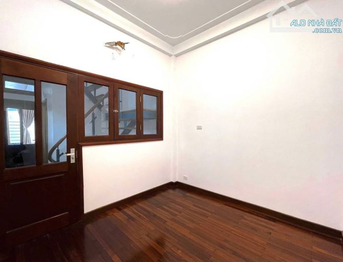 Bán Gấp Nhà Ngọc Thụy 33m 5 Tầng Chỉ 7.6 Tỷ Gara Ô Tô, Ngõ Thông - 6