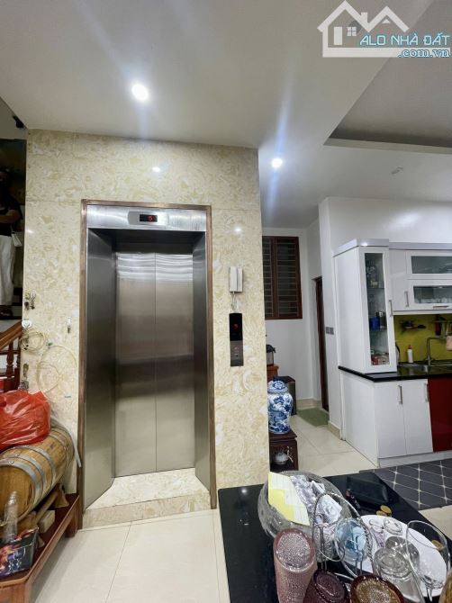 264 Nguyễn Trãi - Lô góc, 3 thoáng, ngõ ô tô, cổng trường ĐH - 95m2, 5 tầng TM - 24.5tỷ. - 6