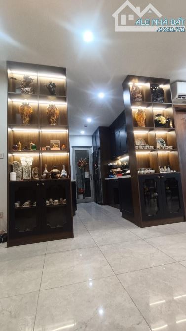CHÍNH CHỦ GỬI BÁN CĂN HỘ TRONG TOÀ A IA20-DT 92M2, 3 PN, Giá 6 tỷ - 7