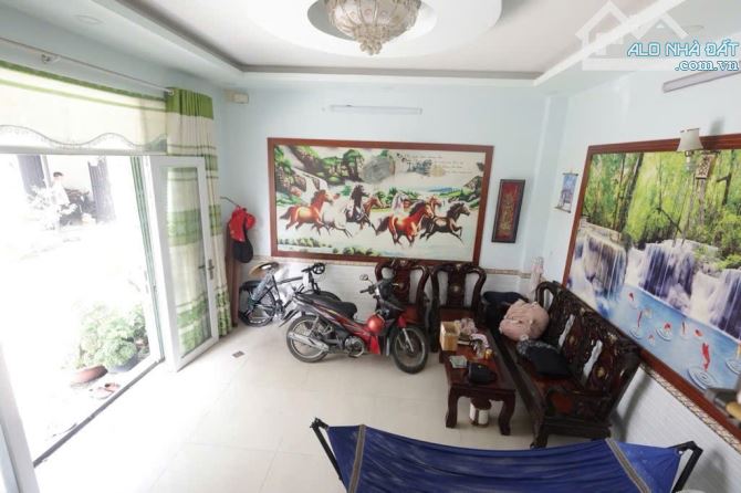 Nhà 3 Tầng  đường THẠNH LỘC 37, phường THẠNH LỘC, Q12, dt 53m2 (5mx11m)💵5,4tỷ - 7