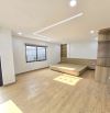 Bán nhà Lạc Long Quân, Tây Hồ 140m2 ô tô tránh kinh doanh chỉ 34 tỷ