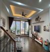 BÁN NHÀ MẶT PHỐ QUẬN CẦU GIẤY, VỊ TRÍ ĐẮC ĐỊA, MẶT TIỀN 5M, VỈA HÈ TO, KINH DOANH ĐỈNH.