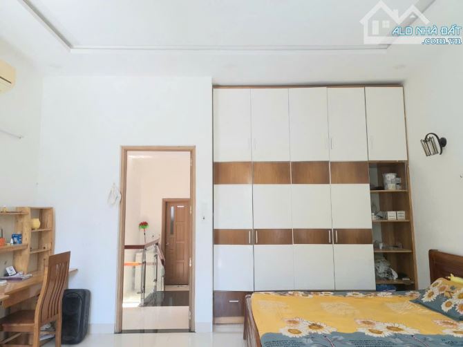 Cấp báo hàng hiếm! Bán nhanh nhà 3 tầng đường 10,5m KĐT NAM VIỆT Á - Nghiêm Xuân Yêm