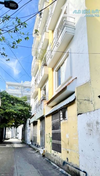 Bán nhà HXH sát MT, Khu Vip Tây Thạnh, Quận Tân Phú, 81m2, 3 tầng, giá 8,56 tỷ