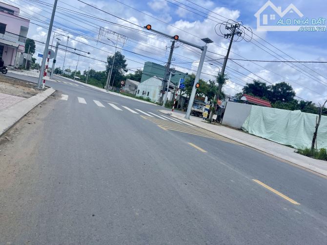 Cần bán nền mặt tiền 3B cách Mậu Thân 50m
