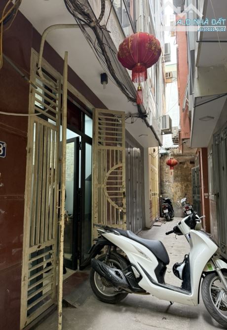 Bán Nhà Vũ Tông Phan, 50m ra Ô tô tránh, Ngõ Thông, 3 Gác Đỗ Cửa, 37m x 5T Nhỉnh 8 tỷ