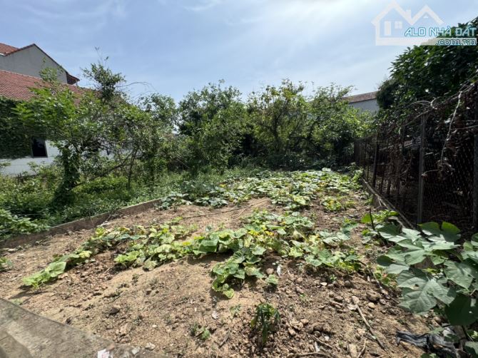 BÁN ĐẤT ĐẸP BÁT KHỐI.  76M. MT 6. NHỈNH 5 TỶ