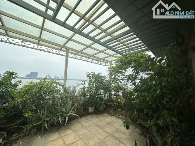 Mặt phố Trích Sài  64 tỷ,  54m2, 5 tầng, mặt tiền 6m.