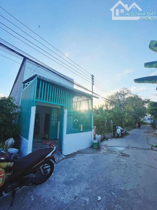 Cần bán nhà Hóc Môn 5m x 18m giá chỉ 890 triệu
