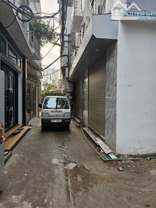 LÔ GÓC SIÊU PHẨM - OTO ĐỖ CỬA - NGÕ THÔNG ĐẸP NHƯ MƠ KHÁCH XEM LÀ MÊ - MUA LÀ Ở NGAY