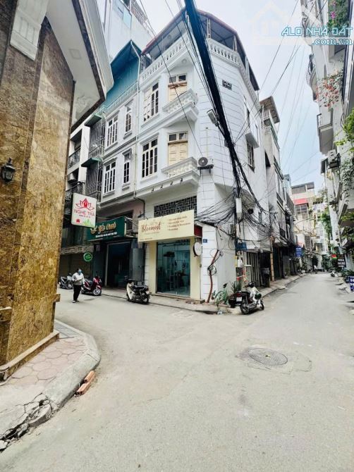 MẶT NGÕ NGUYÊN HỒNG - PHÂN LÔ Ô TÔ - VỈA HÈ – 36m2 x 4 tầng – Chỉ 16,5 tỷ
