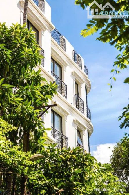 Toà nhà CHDV Cao Cấp Nguyễn Cửu Vân - 290m2 (16 x 18) - 7 Tầng 23P - Hồ bơi, Spa...