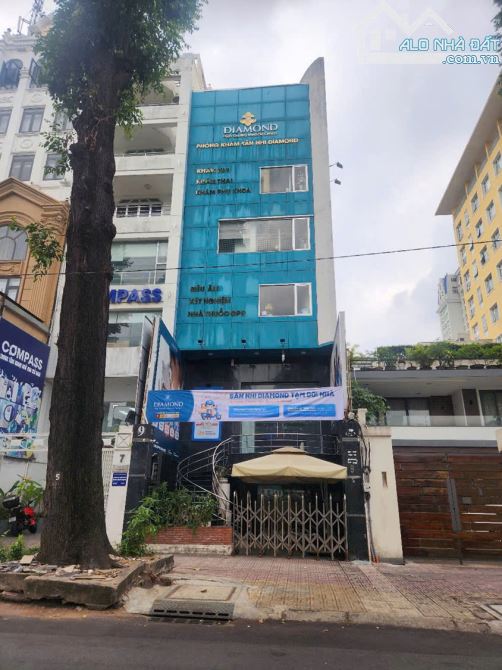Bán Buidling Hầm, 7 tầng mặt tiền đường Trần Quốc Thảo. DT: 6.2*20m, vuông vức.
