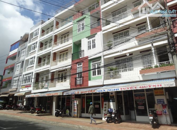 Bán khách sạn Hà Huy Giáp, 6mx30m,quận 12, HCM.