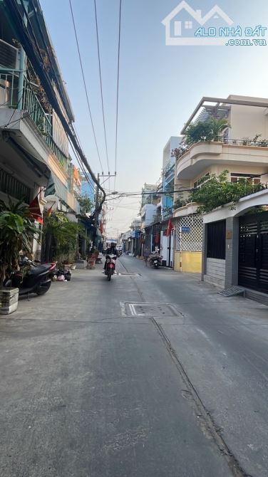 HX Tải. Sạch Đẹp.Thoại Ngọc Hầu, Tân Phú- DT: 4 X 18. 3 Tầng - kinh doanh đa nghành nghề.