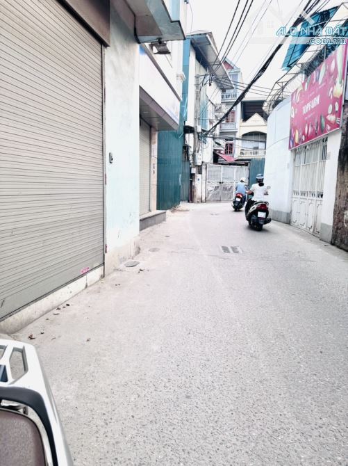 PHẠM VĂN ĐỒNG, Ô TÔ NGỦ TRONG NHÀ, NGÕ THÔNG KINH DOANH 45m2 NHỈNH 12 TỶ