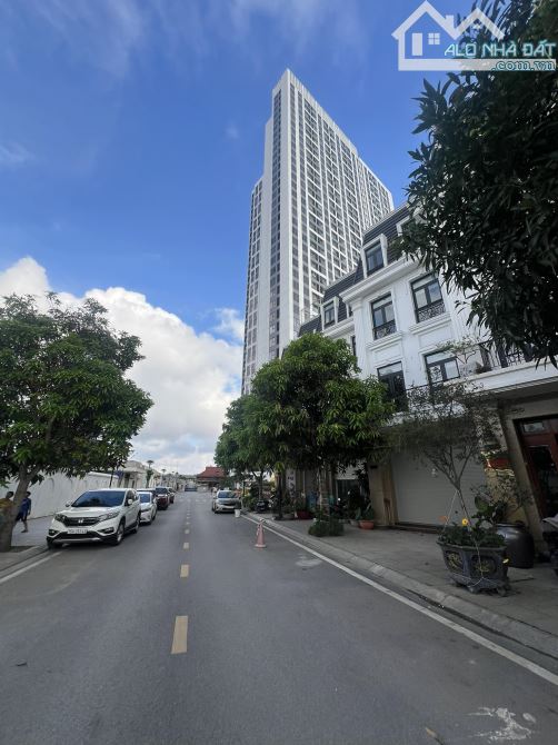 Bán nhà thô liền kề Hoàng Huy Sở Dầu, Hồng Bàng DT: 63m MT: 5m Giá: 6.5 tỷ Ms Minh