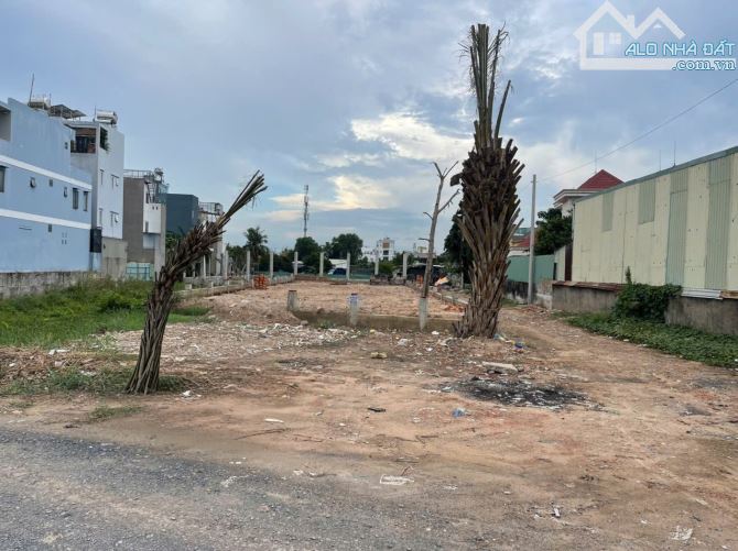 Đất 1 sẹc sông vàm thuật vườn lài thoáng mát gần cầu sắt- 50 m2- Nhỉnh 4 Tỷ