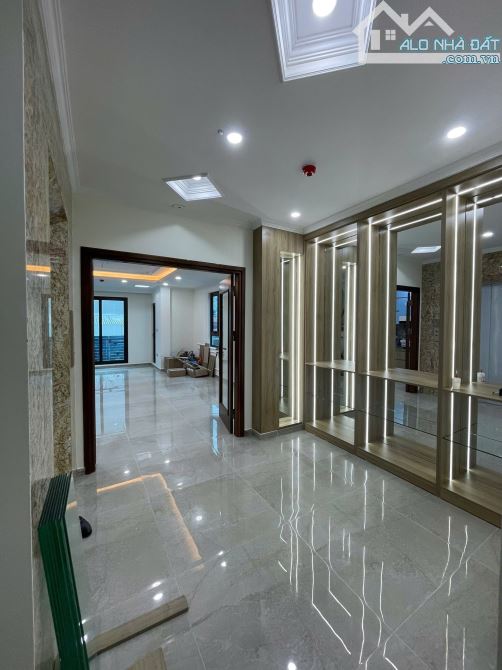🔥 BÁN NHÀ MẶT PHỐ VĨNH PHÚC – LÔ GÓC 2 MẶT TIỀN – 60M2 – 9 TẦNG – VỈA HÈ RỘNG – 31.5 TỶ