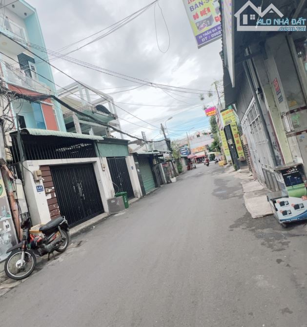 Bán MT kinh doanh 4 lầu Trần Bá Giao - P5,  DT 4.2x15m, Giá 7.75 tỷ TL