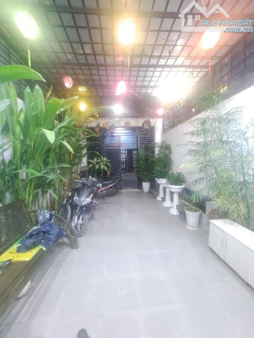 🔥Nhà 2 Tầng THẠNH XUÂN 52,Phường THẠNH XUÂN,Quận 12.dt:94m2,(4/4.5x25 no hậu)đường 6m, 💵