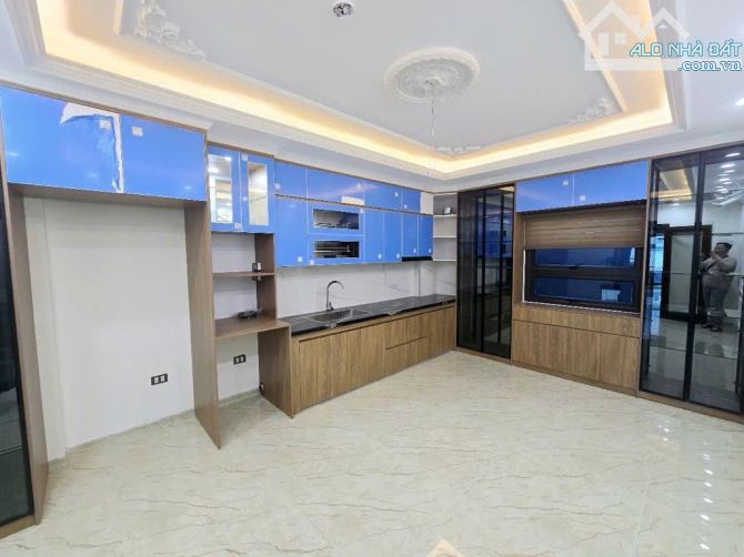 Siêu phẩm mới tinh Đội Cấn, 7 tầng thang máy, vừa ở vip vừa cho thuê