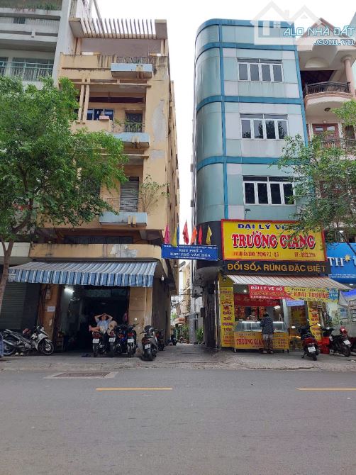 Cần bán gấp nhà Góc 2MT Trần Bình Trọng, 5 tầng 12 phòng, hạ 10 tỷ còn 36 tỷ thương lượng