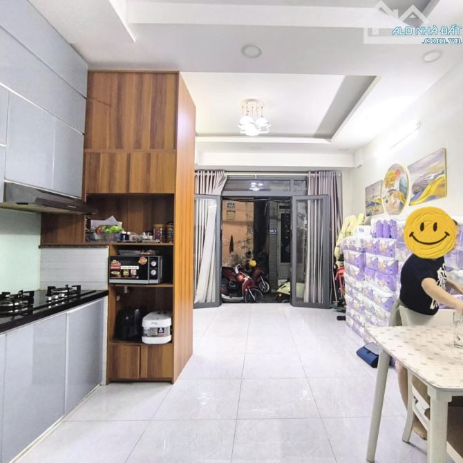 Bán nhà Phường 5 Gò Vấp, Ngang 4m, vuông vức, nhỉnh 4 Tỷ