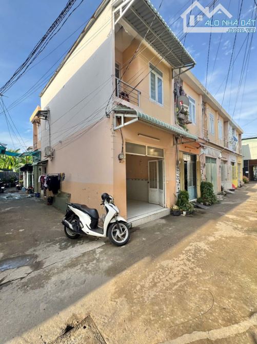 BÁN NHÀ Ở 1 TRỆT 1 LẦU SHR/DSH DTSD 63M2 CHỈ 1TY50-HẺM XE HƠI -GÓC 2MT