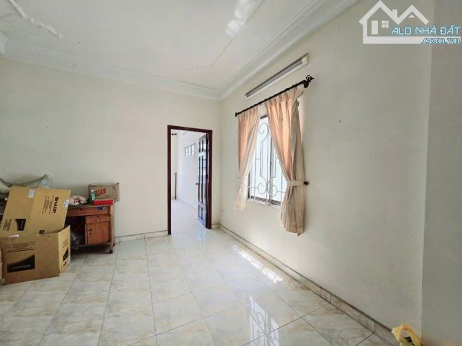NHÀ MẶT TIỀN 88M² – 5 TẦNG – NỞ HẬU – 2 CỬA TRƯỚC SAU THÔNG THOÁNG - 12 TỶ TL