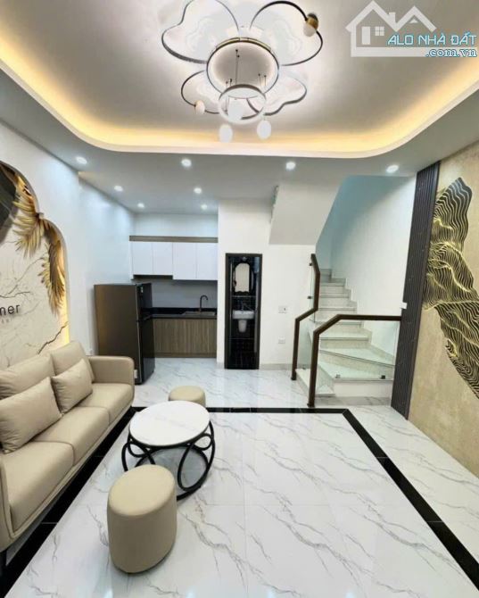 BÁN NHÀ NGỌC LÂM – 39M² – NHỈNH 6 TỶ – NGÕ NÔNG – Ô TÔ ĐỖ CỬA – DÂN TRÍ CAO - 1
