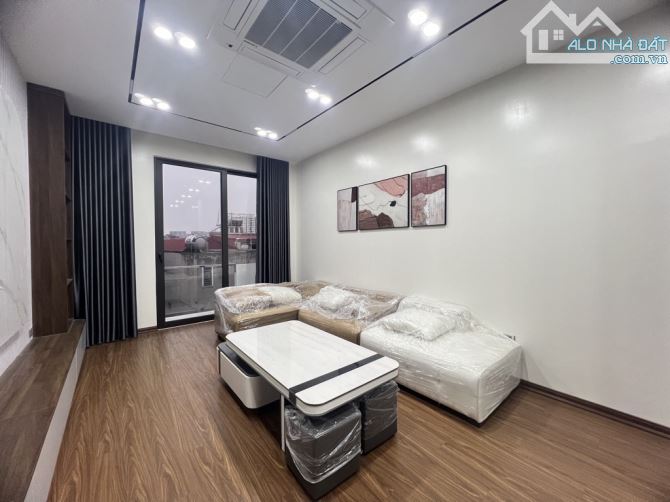 Bán Nhà Nguyên Văn Cừ Long Biên 50m x 6 Tầng Giá 9,8 Tỷ Thang Máy Ô Tô - 1