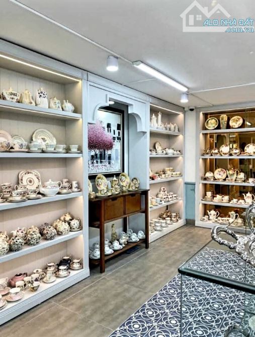 NHÀ RẤT ĐẸP, ĐƯỜNG Ô TÔ TRÁNH, GARA Ô TÔ, NỘI THẤT HIỆN ĐẠI. - 1