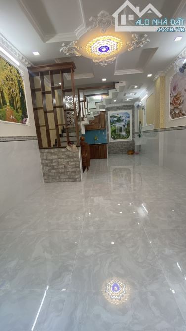 NHÀ ĐẸP 42M2 -2 TẦNG ĐÚC THẬT - SỔ 2025 - NGÃ TƯ 4 XÃ -  GIÁ 4 TỶ X TL - 1