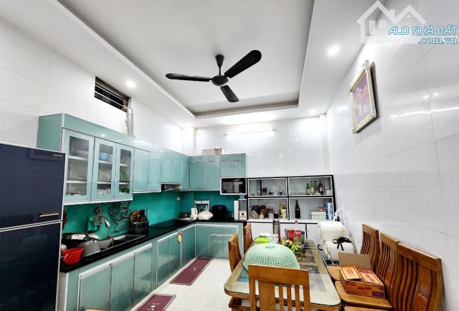 Bán nhà riêng, 3 tầng ở Văn La, Hà Đông, 61m2 gần ô tô, gần chợ, nhir 7 tỷ đại học - 1