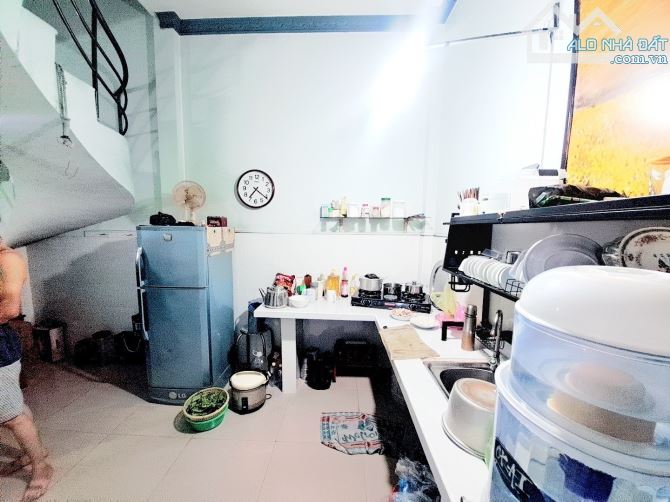 Bán nhà hẻm xe hơi Phạm Văn Bạch Tân Bình 50m2 vuông đét 2 tầng chỉ nhỉnh 5 tỷ - 1