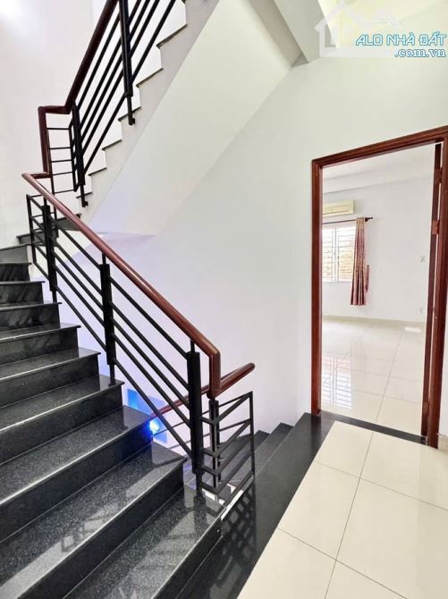 CHỦ ĐỊNH CƯ CẦN BÁN GẤP NHÀ 3 LẦU HẺM 3M GẦN CHỢ BÀ CHIỂU – BÌNH THẠNH - 84M2 (8.3*18) - 1