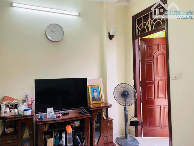 Bán nhà Tân Mai, 35m2, ô tô đỗ cửa, 7.5 tỷ - 1