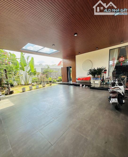 Bán căn Villa Siêu Đẹp ngay gần Đại Học Tây Nguyên hẻm 21 Nguyễn An Ninh - 1