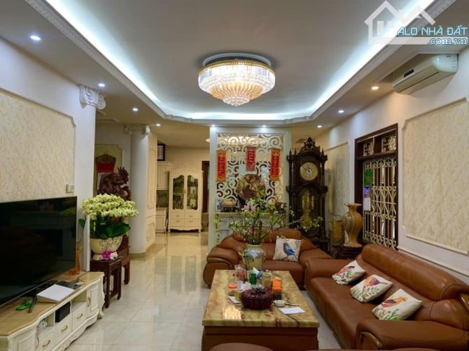 BÁN MẢNH ĐẤT VÀNG KĐT XA LA, HÀ ĐÔNG - 276M - MT 11M - XÂY TÒA VP, KS ĐẲNG CẤP - 36.8 TỶ - 1