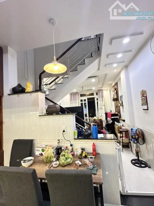 HẺM 1/ OTO THÔNG KẾ BÊN ÂU CƠ,  2 TẦNG, CHỈ VỚI 5,4 TỶ - 1