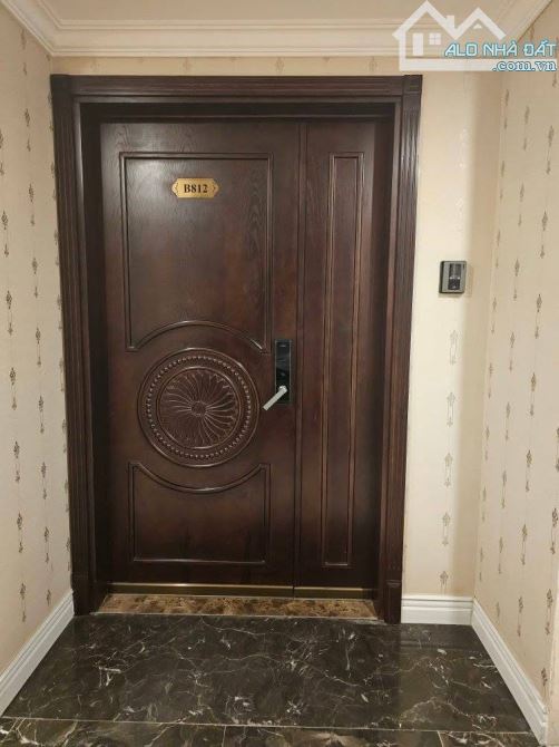 CĂN HỘ ĐẲNG CẤP 5 SAO -  VIEW HỒ TÂY  - VỊ TRÍ MẶT PHỐ - GIAO THÔNG THUẬN LỢI - 5 TẦNG HẦM - 13